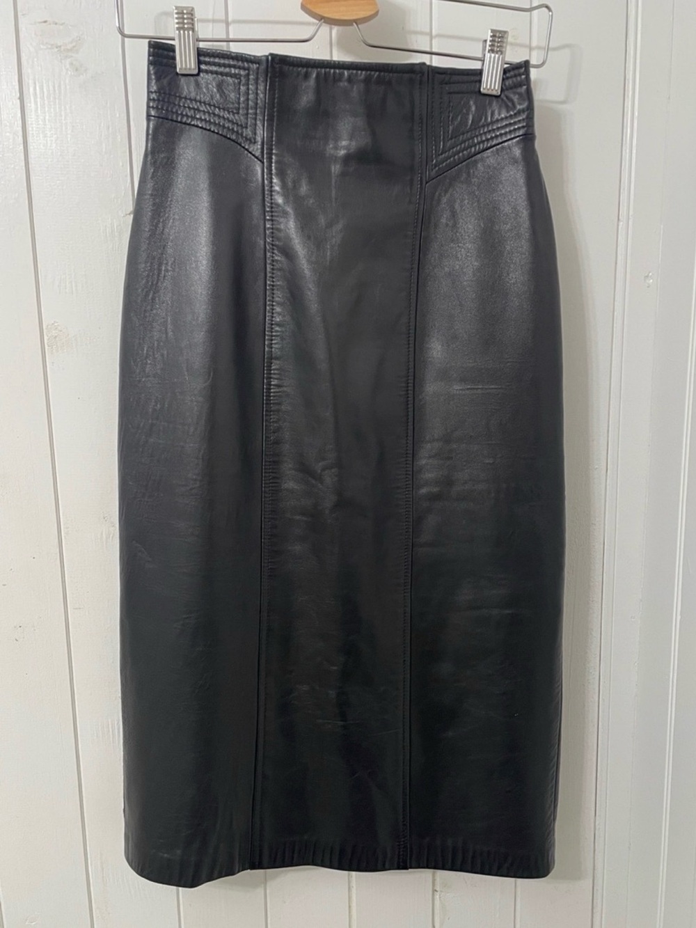 Danier Black Leather Pencil Skirt - 8